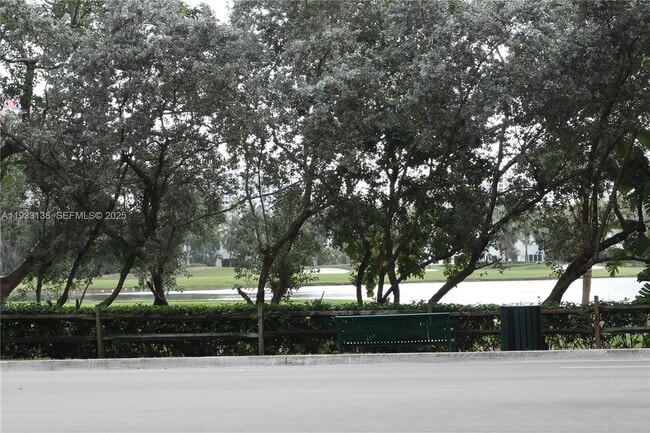 Building Photo - 20515 E Country Club Dr