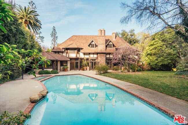 Building Photo - 1509 Stone Canyon Rd