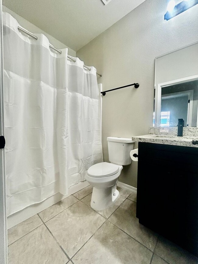 Building Photo - Newer 3-Bedroom Home in La Vida Subdivision-Modern Living with Upgrades Throughout!