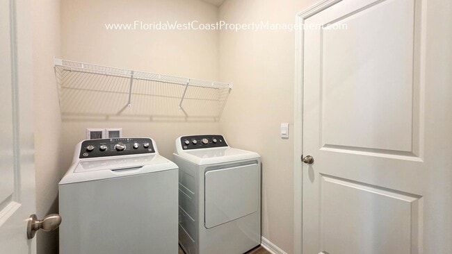 Building Photo - BRAND NEW BUILD! 4 bedroom/2.5 BATH HOME IN SILVERSTONE NORTH-PALMETTO! AVAILABLE NOW!