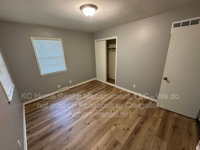 Building Photo - 3028 N 71 St