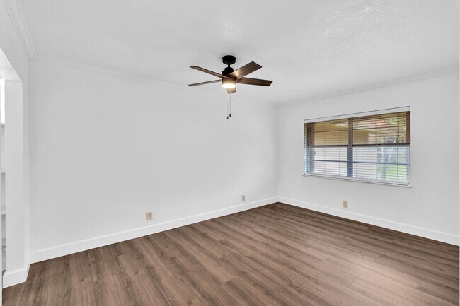 Building Photo - 1291 NW 13th St