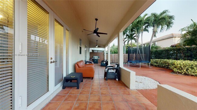 Building Photo - 13868 SW 38th Terrace