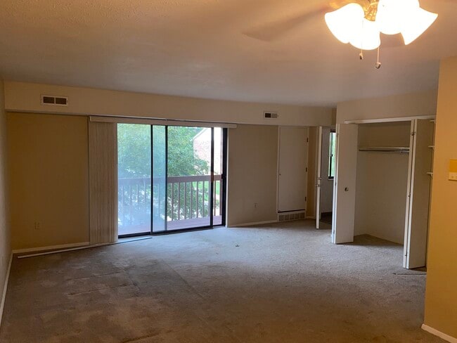 Building Photo - 6515 Princeton Ct