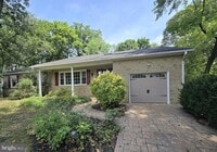 Building Photo - 202 Cypress Creek Rd