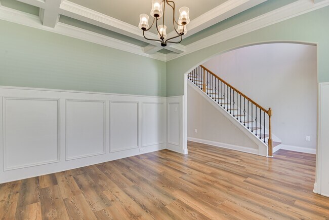 Building Photo - 4050 Stowe Dr