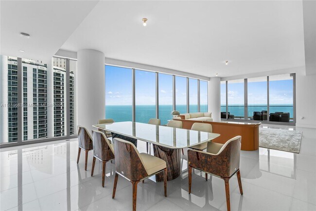 Building Photo - 17975 Collins Ave