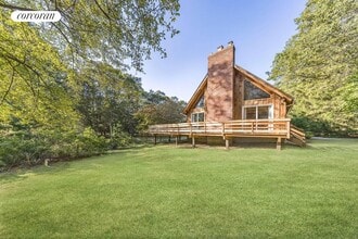 Building Photo - 83 3 Mile Harbor Dr