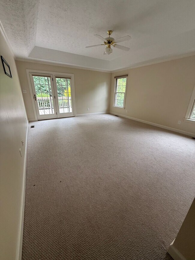 Building Photo - Beautiful home for rent in Fords Colony! Available Now!