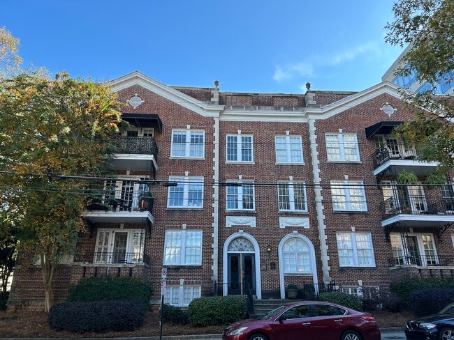 Building Photo - 61 16th St NE