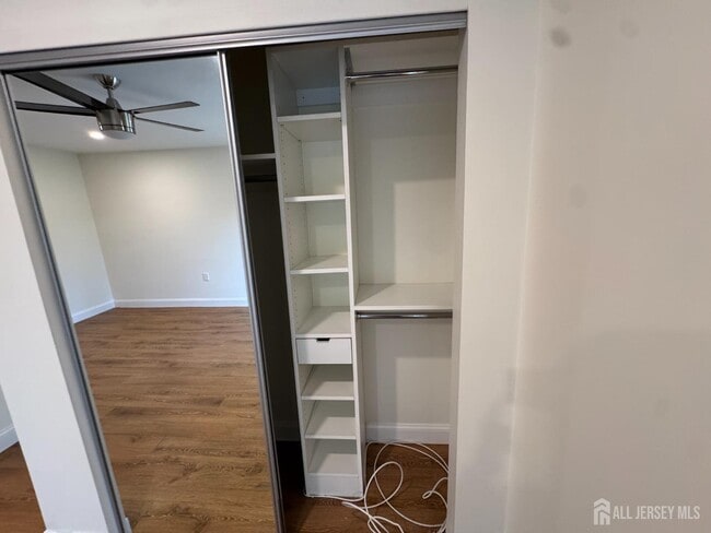 Building Photo - 11 Pine Cluster Cir