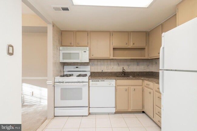 Building Photo - 510 Old Forge Crossing