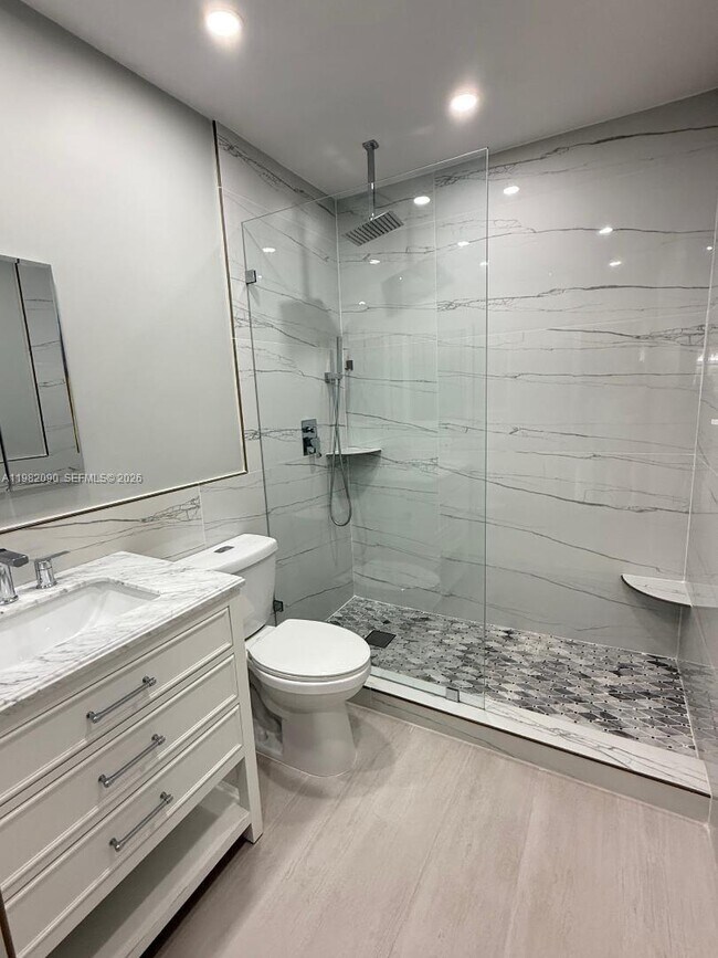 Building Photo - 2261 NE 67th St