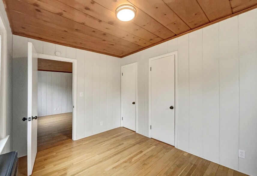 Building Photo - 6441 Crest Dr