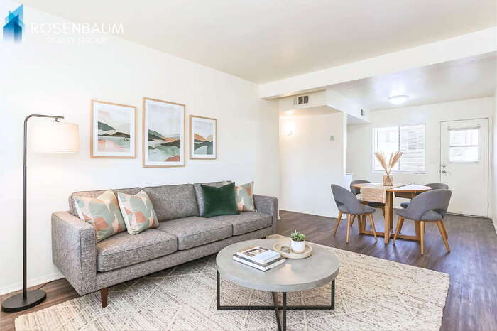 Building Photo - 455 W Kelso St