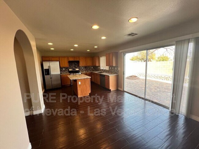 Building Photo - 5308 Las Cruces Heights St