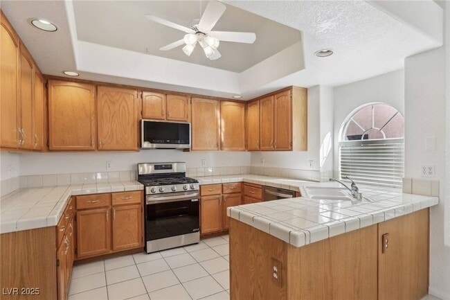 Building Photo - 7501 Bush Garden Ave