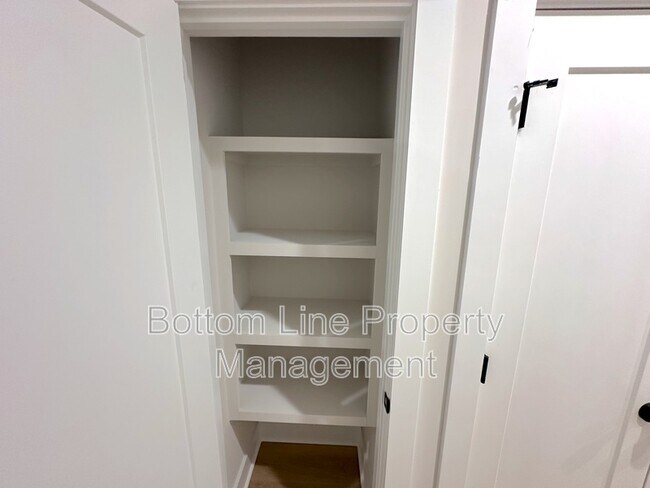 Building Photo - 1354 Briar Creek Rd
