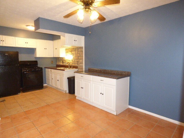 Building Photo - WOODBROOK 1 BR CONDO