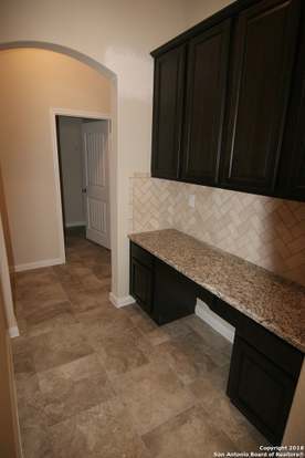 Building Photo - 5633 Briar Fld