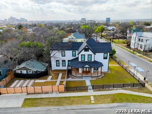 Building Photo - 630 E Carson St