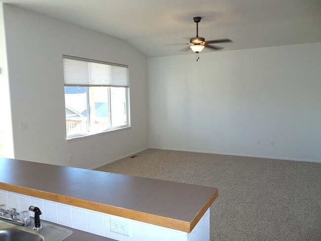 Building Photo - Spacious 4 Bedroom Home with Walk-Out Basement