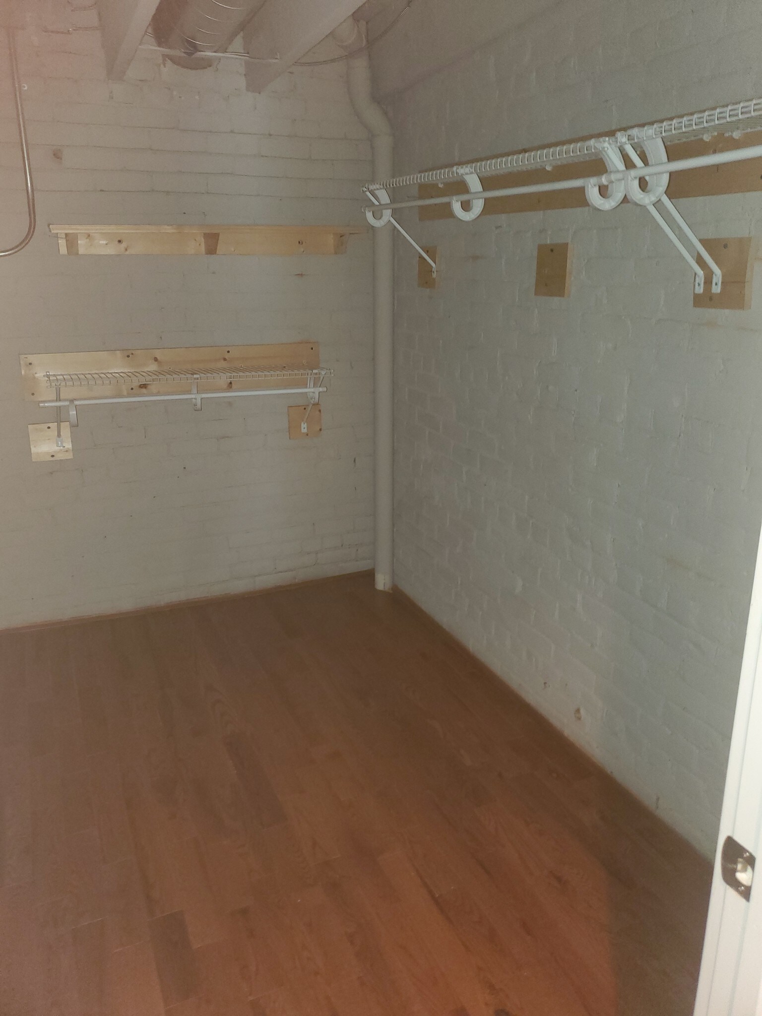 Master Closet - 1016 Jefferson St