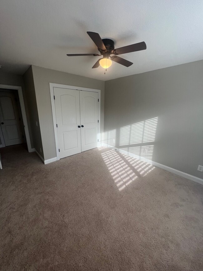 Building Photo - 2609 Sawgrass Dr