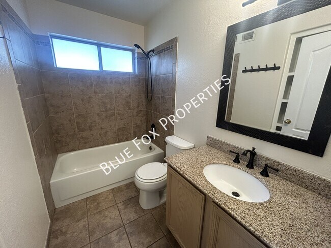 Building Photo - 5257 W Bobwhite Way