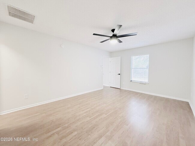 Building Photo - 8713 Star Leaf Rd N