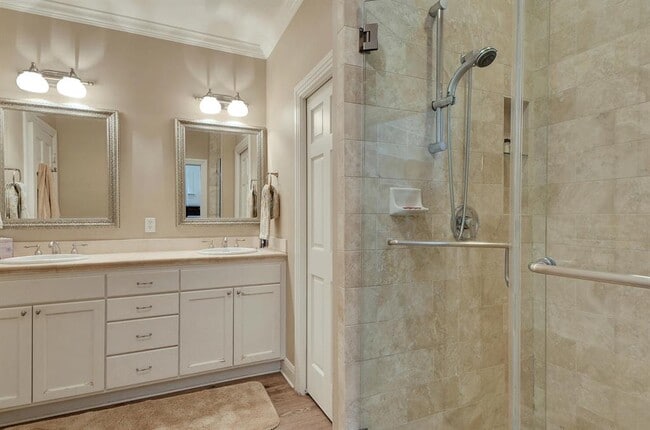 Building Photo - 5018 Shoal Creek Blvd