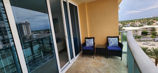 balcony - 2501 S Ocean Dr