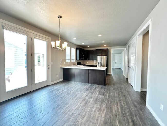 Building Photo - Amazing Home Available in the Heart of Highland UT!