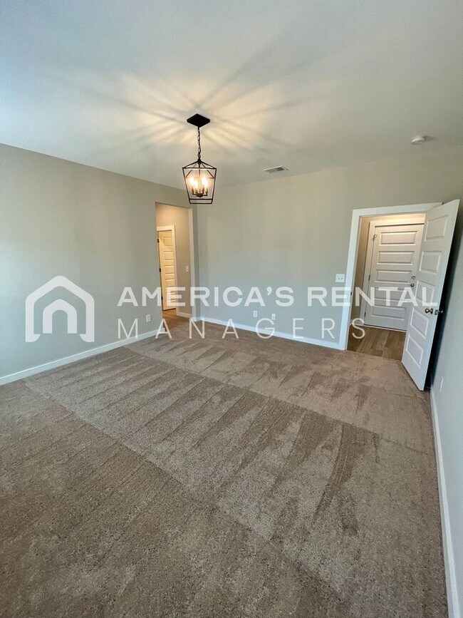 Building Photo - Home for Rent in Eastaboga, AL!! Available...