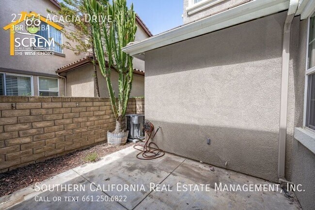Building Photo - 27471 Acacia Dr