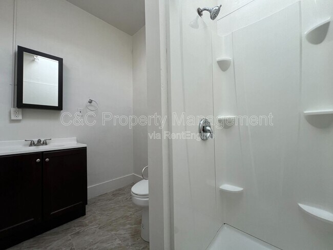 Building Photo - 1200 W Market Cir