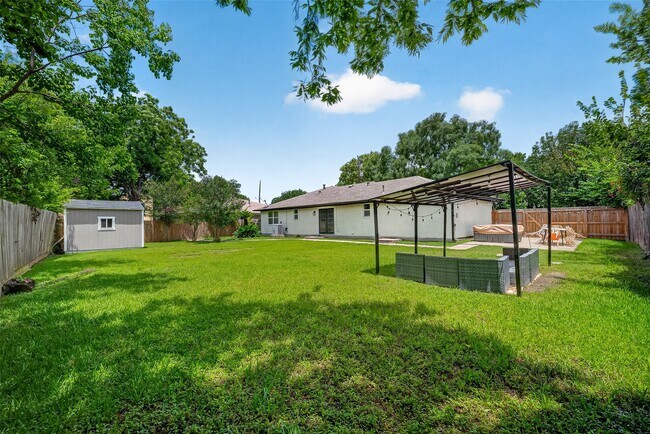 Building Photo - 1206 Riggs Rd