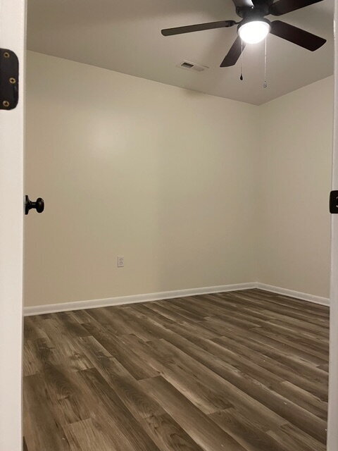 Building Photo - 2 bed, 1 bathroom duplex   - Seneca, SC