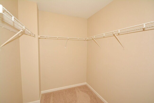 Building Photo - 7317 Kimble Dr