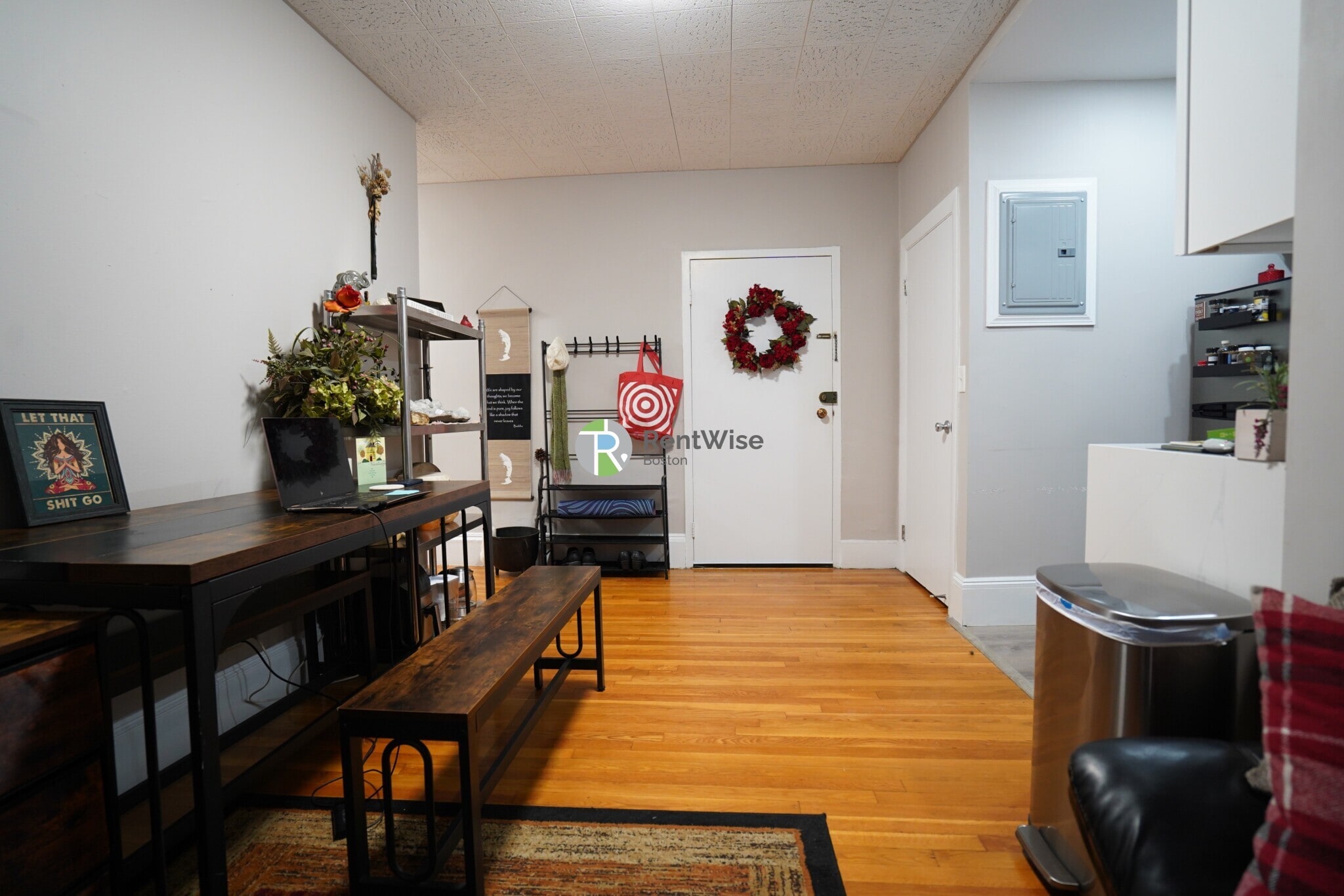 Building Photo - 1455 Beacon St