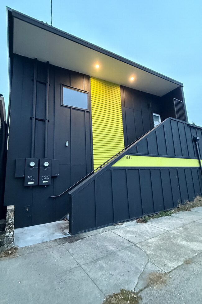 Building Photo - Professional Photos Coming Soon!