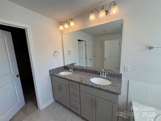 Building Photo - 4177 Steel Wy