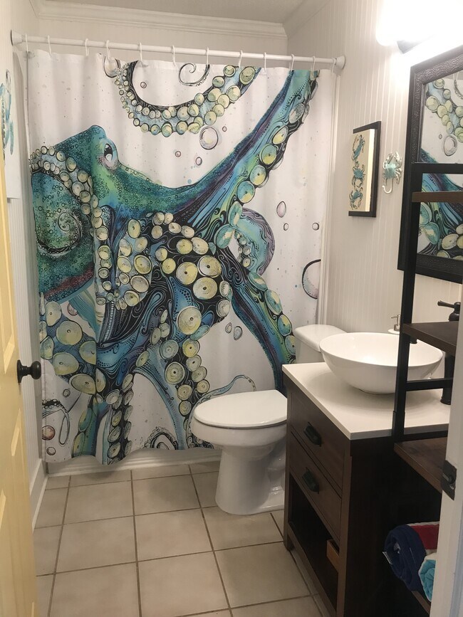 Building Photo - 818 Mccune Ct