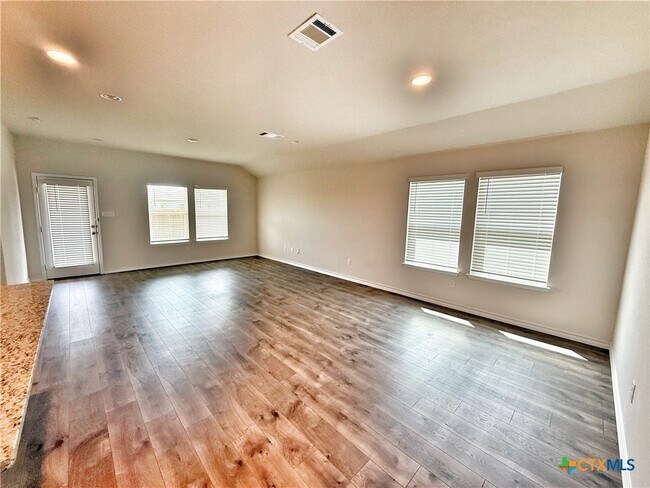 Building Photo - 380 Arbor Hills