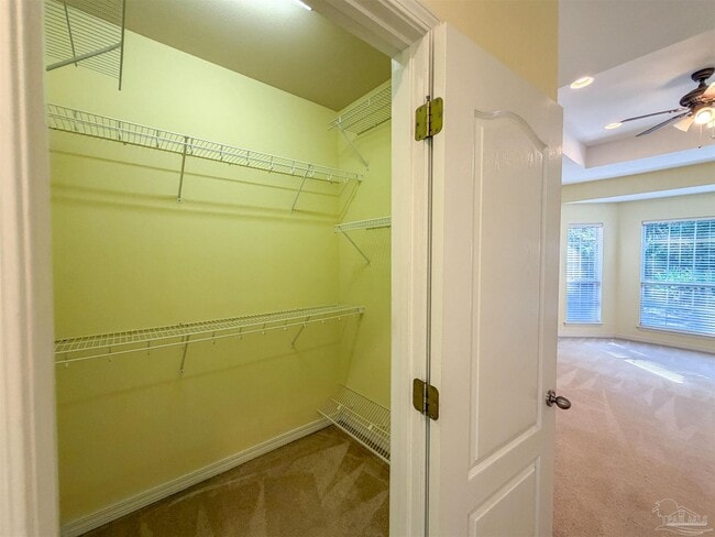 Building Photo - 4913 Vizcaya Dr