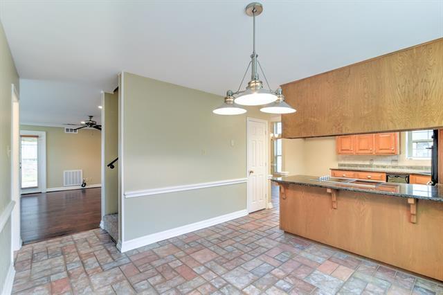 Building Photo - 3513 Meadowside Dr