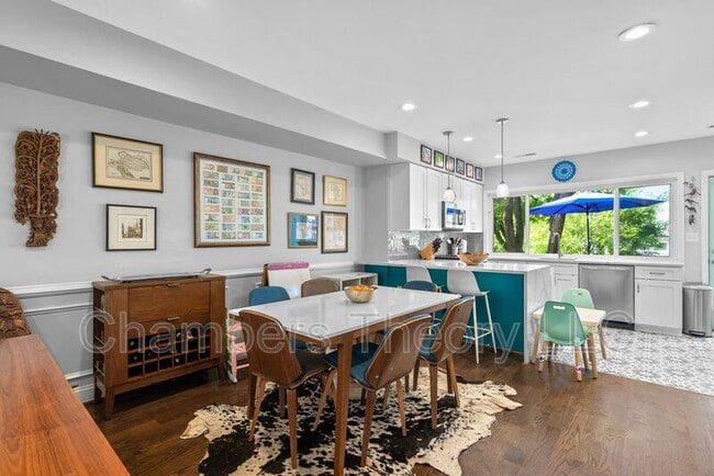 Building Photo - 1275 Oates St NE