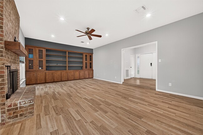 Building Photo - 2103 Winged Foot Dr