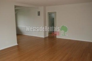 Building Photo - 1646 Livonia Ave