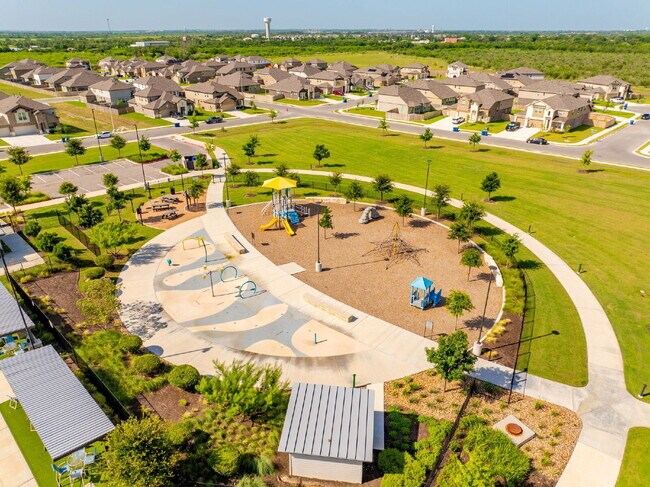 Building Photo - Spacious 5-Bedroom Rental on Oversized Cor...